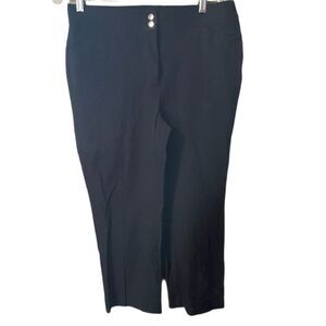 Chico’s size 6 (.05) Ponte knit cropped pants .